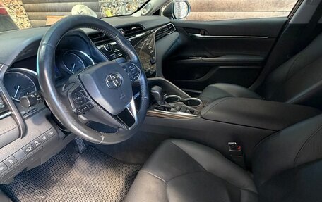 Toyota Camry, 2019 год, 2 550 000 рублей, 14 фотография
