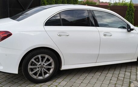 Mercedes-Benz A-Класс, 2021 год, 3 100 000 рублей, 4 фотография