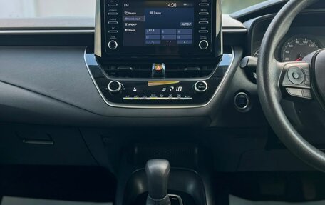 Toyota Corolla, 2022 год, 1 799 000 рублей, 20 фотография