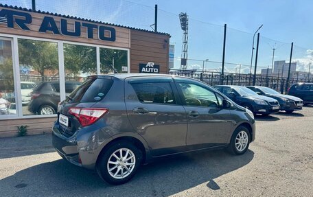 Toyota Vitz, 2017 год, 929 000 рублей, 10 фотография