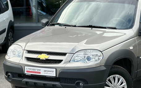 Chevrolet Niva I рестайлинг, 2017 год, 709 000 рублей, 2 фотография