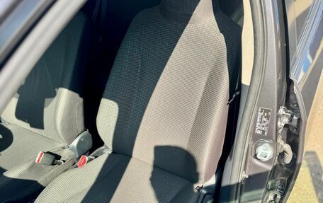 Toyota Vitz, 2017 год, 929 000 рублей, 19 фотография