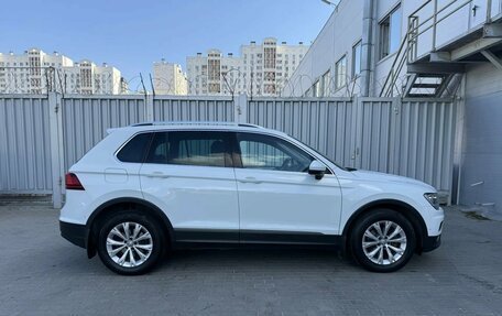 Volkswagen Tiguan II, 2017 год, 2 190 000 рублей, 8 фотография