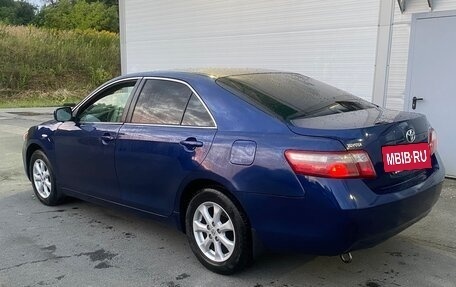 Toyota Camry, 2008 год, 760 000 рублей, 2 фотография