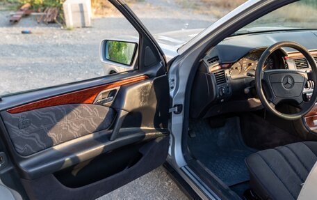Mercedes-Benz E-Класс, 1997 год, 550 000 рублей, 10 фотография