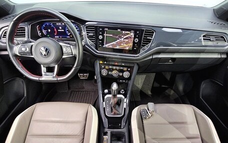 Volkswagen T-Roc I, 2021 год, 2 350 000 рублей, 8 фотография