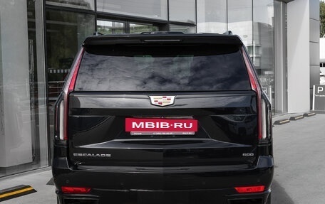 Cadillac Escalade V, 2022 год, 9 500 000 рублей, 6 фотография