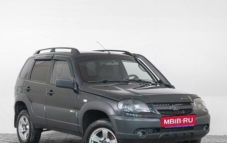 Chevrolet Niva I рестайлинг, 2017 год, 869 000 рублей, 2 фотография