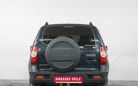 Chevrolet Niva I рестайлинг, 2017 год, 869 000 рублей, 6 фотография