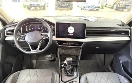 Volkswagen Tiguan II, 2022 год, 2 600 000 рублей, 7 фотография