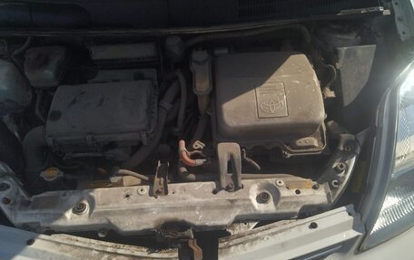 Toyota Prius, 2006 год, 650 000 рублей, 7 фотография