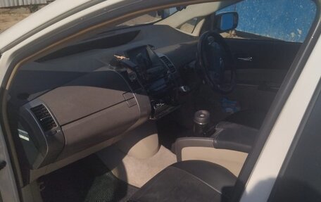 Toyota Prius, 2006 год, 650 000 рублей, 8 фотография