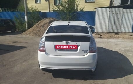 Toyota Prius, 2006 год, 650 000 рублей, 5 фотография