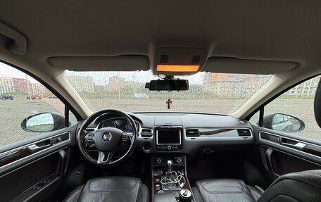 Volkswagen Touareg III, 2013 год, 1 750 000 рублей, 8 фотография