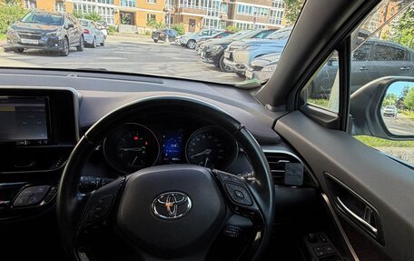 Toyota C-HR I рестайлинг, 2018 год, 1 899 999 рублей, 7 фотография
