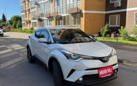 Toyota C-HR I рестайлинг, 2018 год, 1 899 999 рублей, 2 фотография