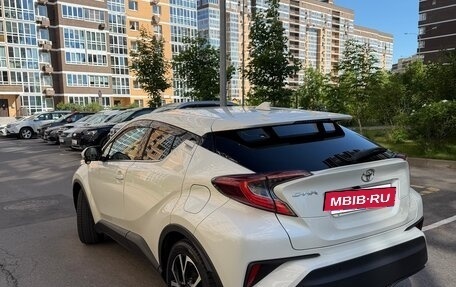 Toyota C-HR I рестайлинг, 2018 год, 1 899 999 рублей, 3 фотография