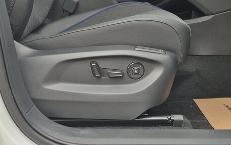 Volkswagen Tiguan, 2026 год, 4 699 000 рублей, 27 фотография