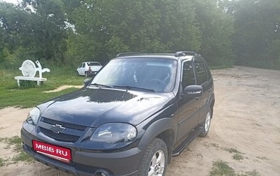 Chevrolet Niva I рестайлинг, 2019 год, 900 000 рублей, 1 фотография