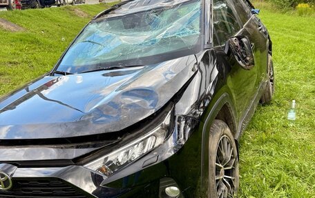 Toyota RAV4, 2021 год, 2 200 000 рублей, 3 фотография