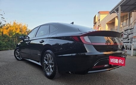 Hyundai Sonata VIII, 2021 год, 2 650 000 рублей, 3 фотография