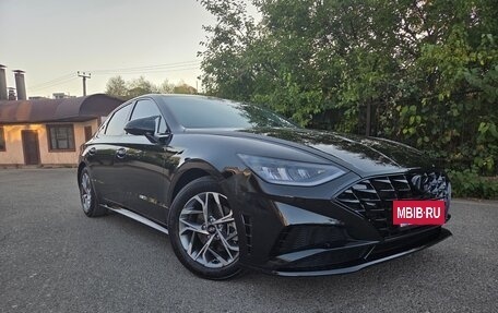 Hyundai Sonata VIII, 2021 год, 2 650 000 рублей, 2 фотография