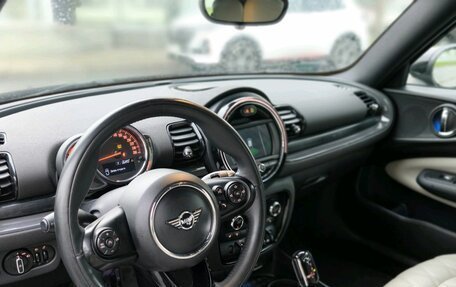 MINI Clubman, 2019 год, 2 000 000 рублей, 17 фотография