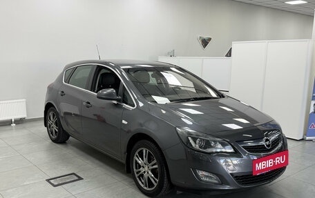 Opel Astra J, 2011 год, 640 001 рублей, 6 фотография