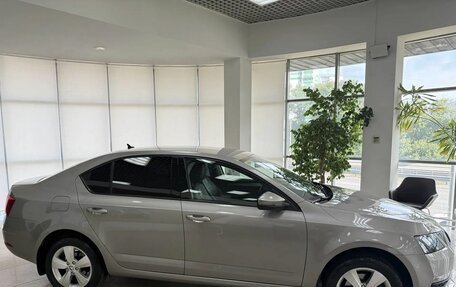 Skoda Octavia, 2019 год, 1 999 000 рублей, 4 фотография