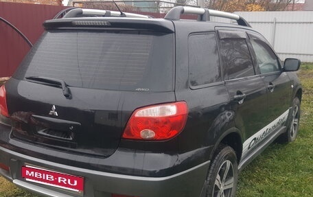 Mitsubishi Outlander III рестайлинг 3, 2007 год, 690 000 рублей, 12 фотография