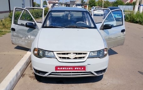 Daewoo Nexia I рестайлинг, 2010 год, 82 000 рублей, 2 фотография