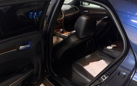 Chrysler 300C II, 2012 год, 1 800 000 рублей, 7 фотография
