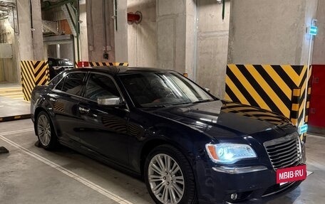 Chrysler 300C II, 2012 год, 1 800 000 рублей, 5 фотография