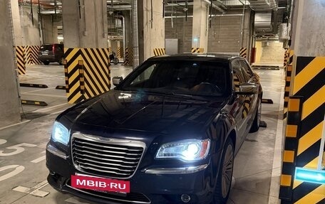 Chrysler 300C II, 2012 год, 1 800 000 рублей, 4 фотография