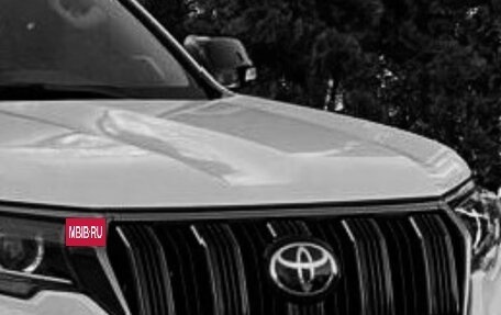 Toyota Land Cruiser Prado 150 рестайлинг 2, 2021 год, 7 500 000 рублей, 1 фотография
