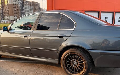 BMW 5 серия, 2000 год, 900 000 рублей, 3 фотография
