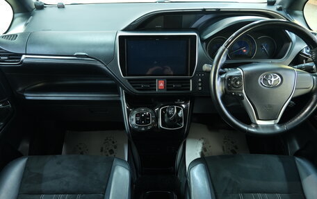 Toyota Esquire I, 2019 год, 2 599 000 рублей, 14 фотография
