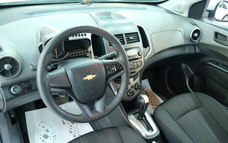 Chevrolet Aveo III, 2013 год, 749 000 рублей, 11 фотография