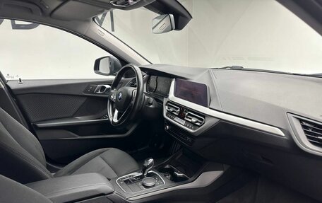 BMW 1 серия, 2019 год, 2 278 000 рублей, 12 фотография
