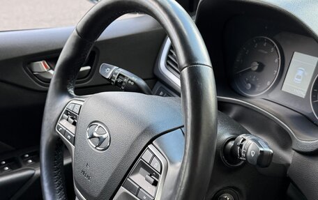 Hyundai Solaris II рестайлинг, 2017 год, 1 300 000 рублей, 21 фотография