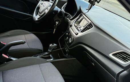 Hyundai Solaris II рестайлинг, 2017 год, 1 300 000 рублей, 20 фотография