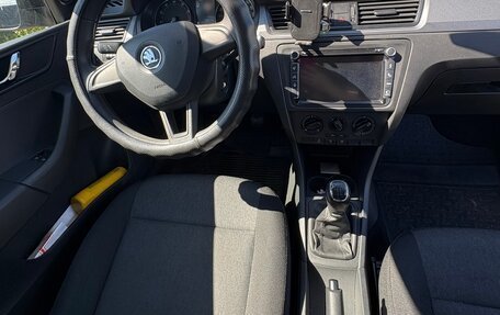 Skoda Rapid I, 2017 год, 1 100 000 рублей, 24 фотография