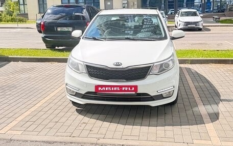 KIA Rio III рестайлинг, 2015 год, 1 043 000 рублей, 2 фотография