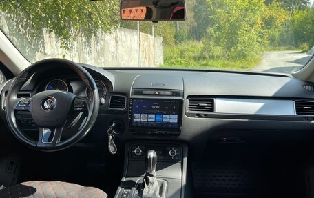 Volkswagen Touareg III, 2014 год, 2 350 000 рублей, 10 фотография