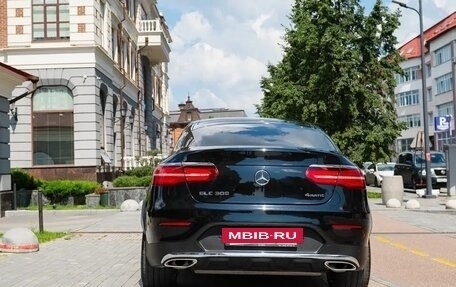 Mercedes-Benz GLC Coupe, 2017 год, 5 000 000 рублей, 4 фотография