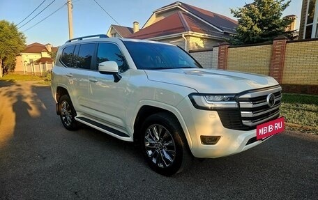 Toyota Land Cruiser, 2024 год, 10 900 000 рублей, 3 фотография