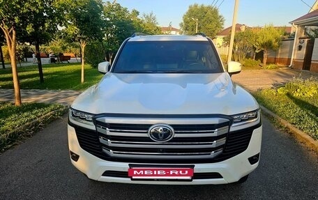 Toyota Land Cruiser, 2024 год, 10 900 000 рублей, 2 фотография