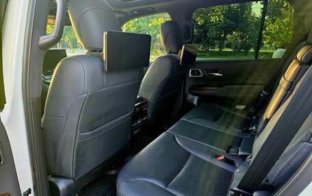 Toyota Land Cruiser, 2024 год, 10 900 000 рублей, 21 фотография