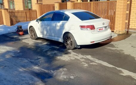 Toyota Avensis III рестайлинг, 2011 год, 1 000 000 рублей, 13 фотография