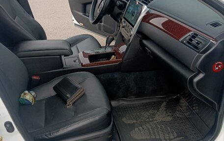 Toyota Camry, 2013 год, 1 700 000 рублей, 10 фотография